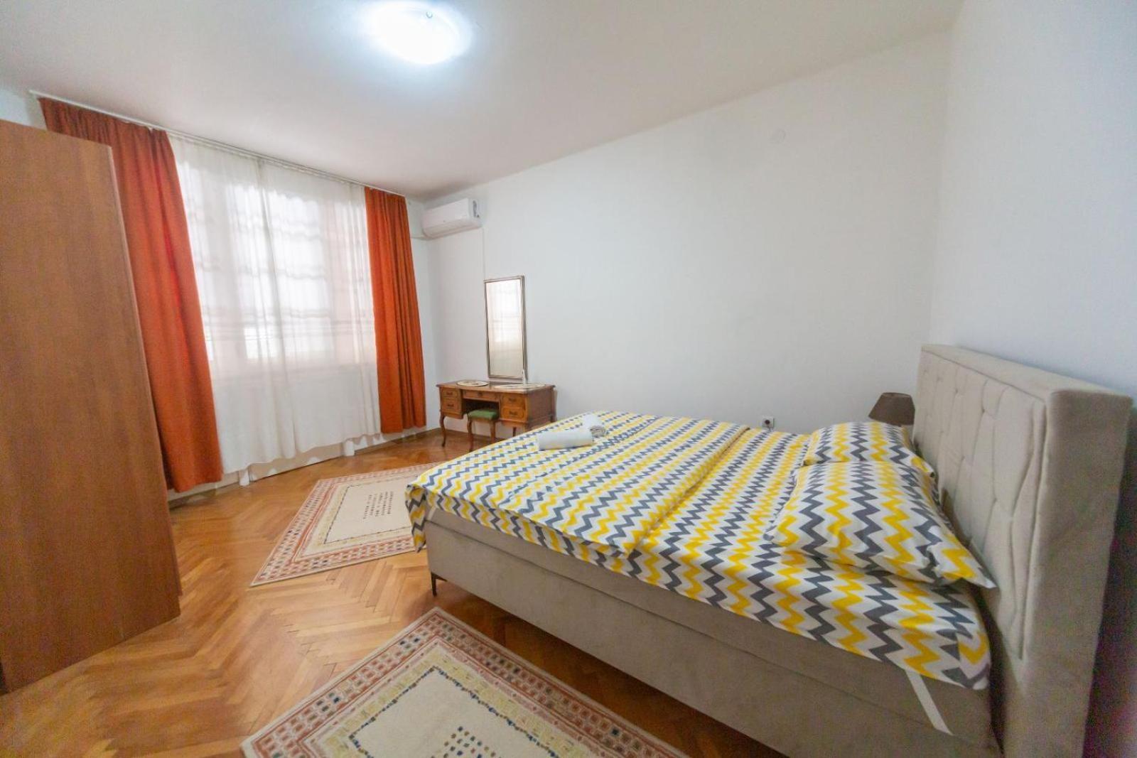 Center_Apartment_Lux Ποντγορίτσα Εξωτερικό φωτογραφία